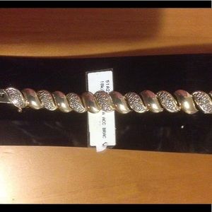 Diamond and 18k gold bracelet